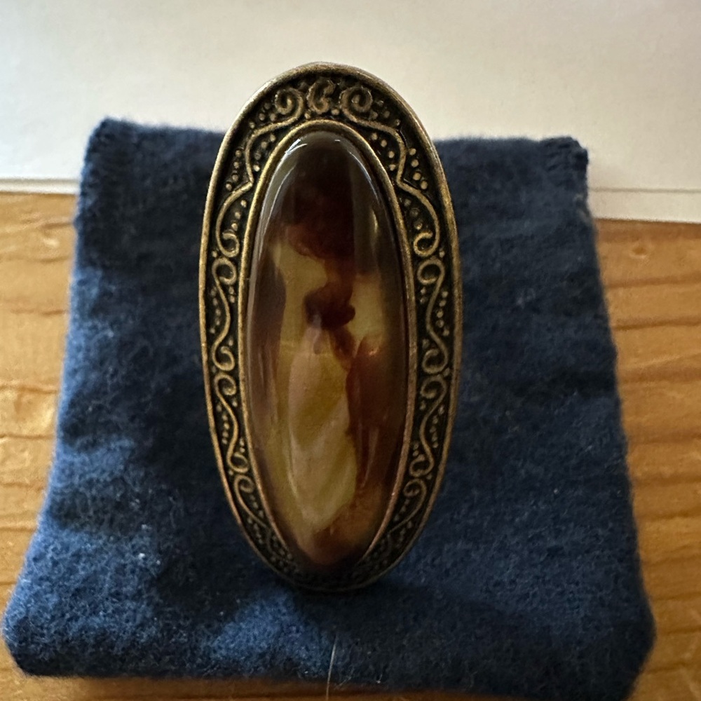 FINAL🔥🔥🔥NWOT FASHION RING SIZE 9 ish ( larger)
